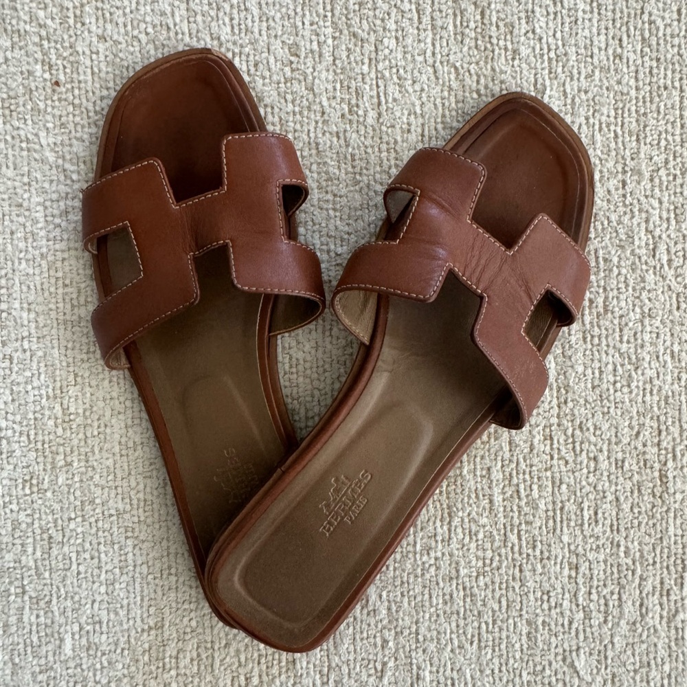 Hermès Tan Leather Footwear